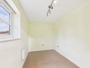 Photo 16- click for photo gallery